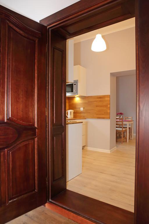 Apartamenty W Sercu Chelmna Хелмно Номер фото